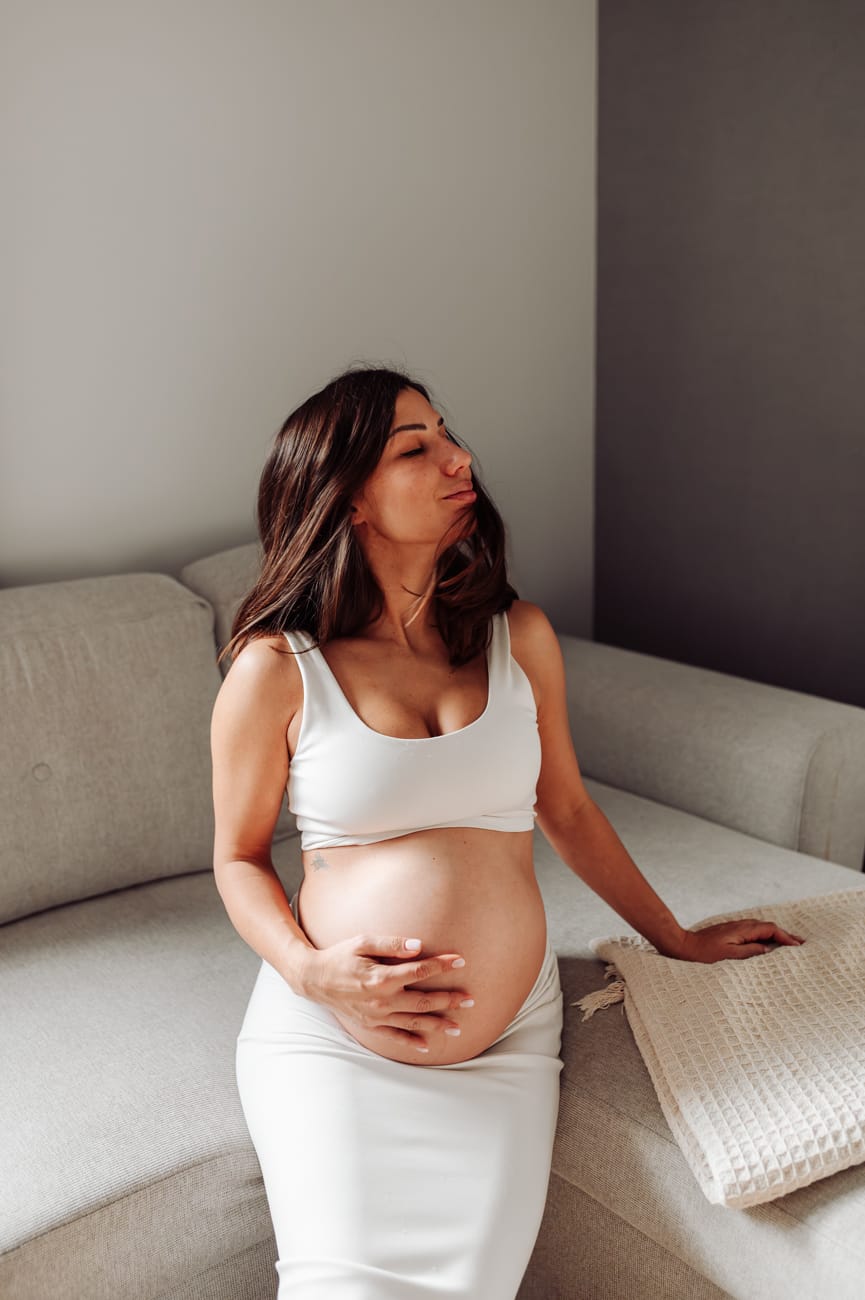 Portret mamy w ciąży sesja ciążowa Gdynia