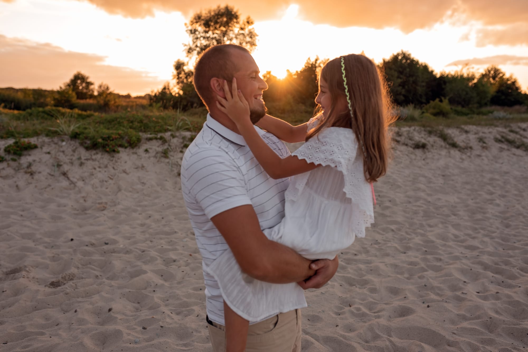 Tata z córką nad morzem sesja rodzinna Trójmiasto