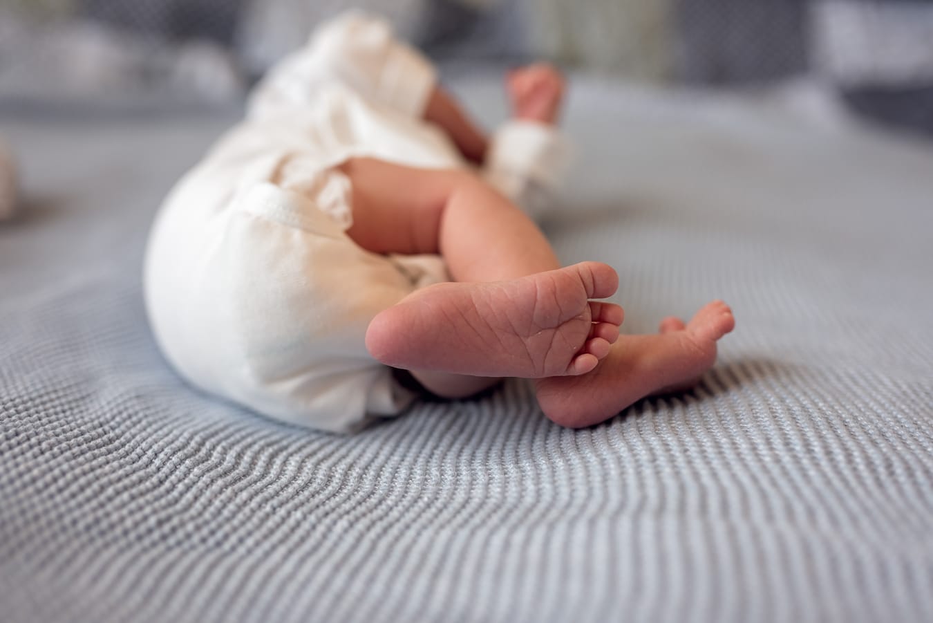 Dwutygodniowy noworodek sesja noworodkowa Sopot