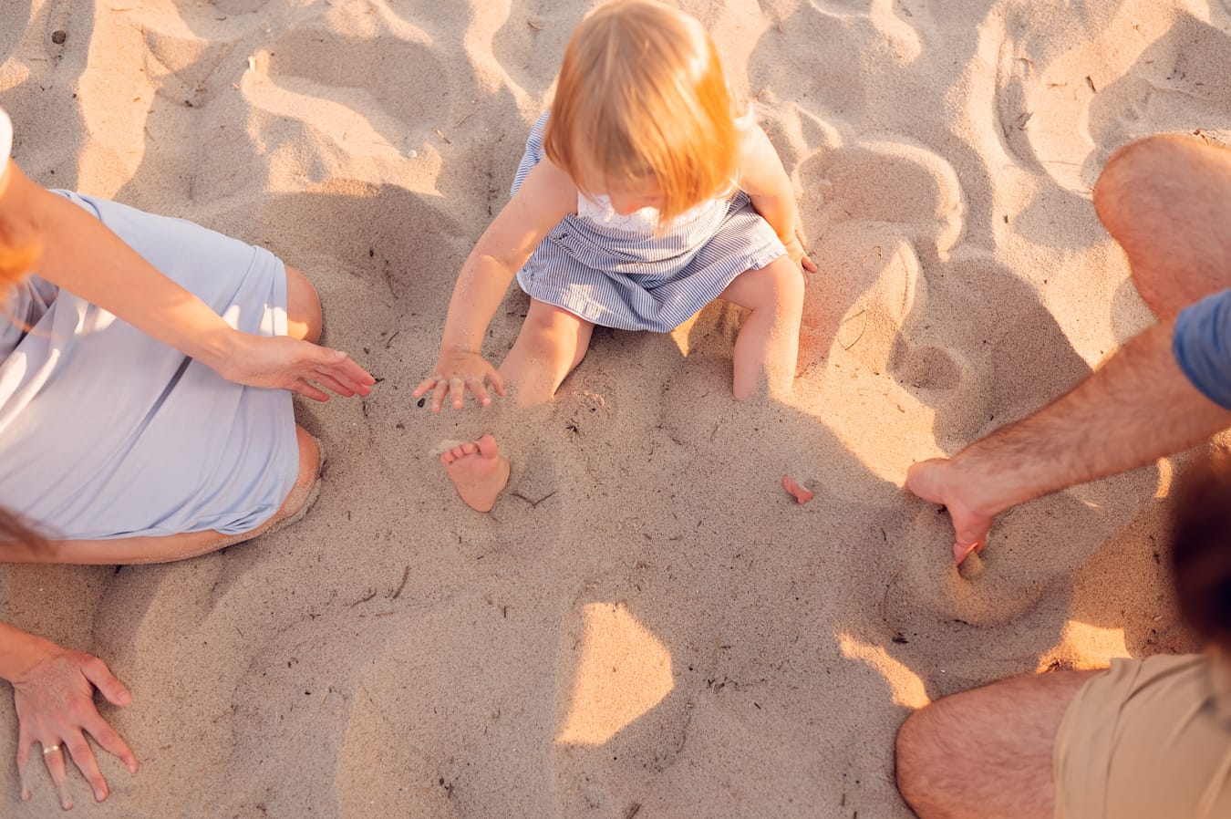 Rodzina na plaży sesja rodzinna Trójmiasto
