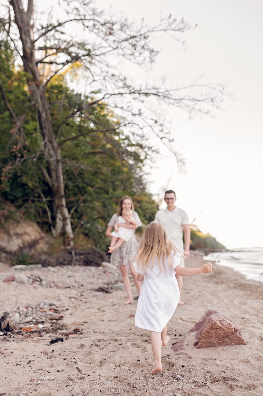 Rodzinne zabawy na plaży sesja nad morzem Gdynia