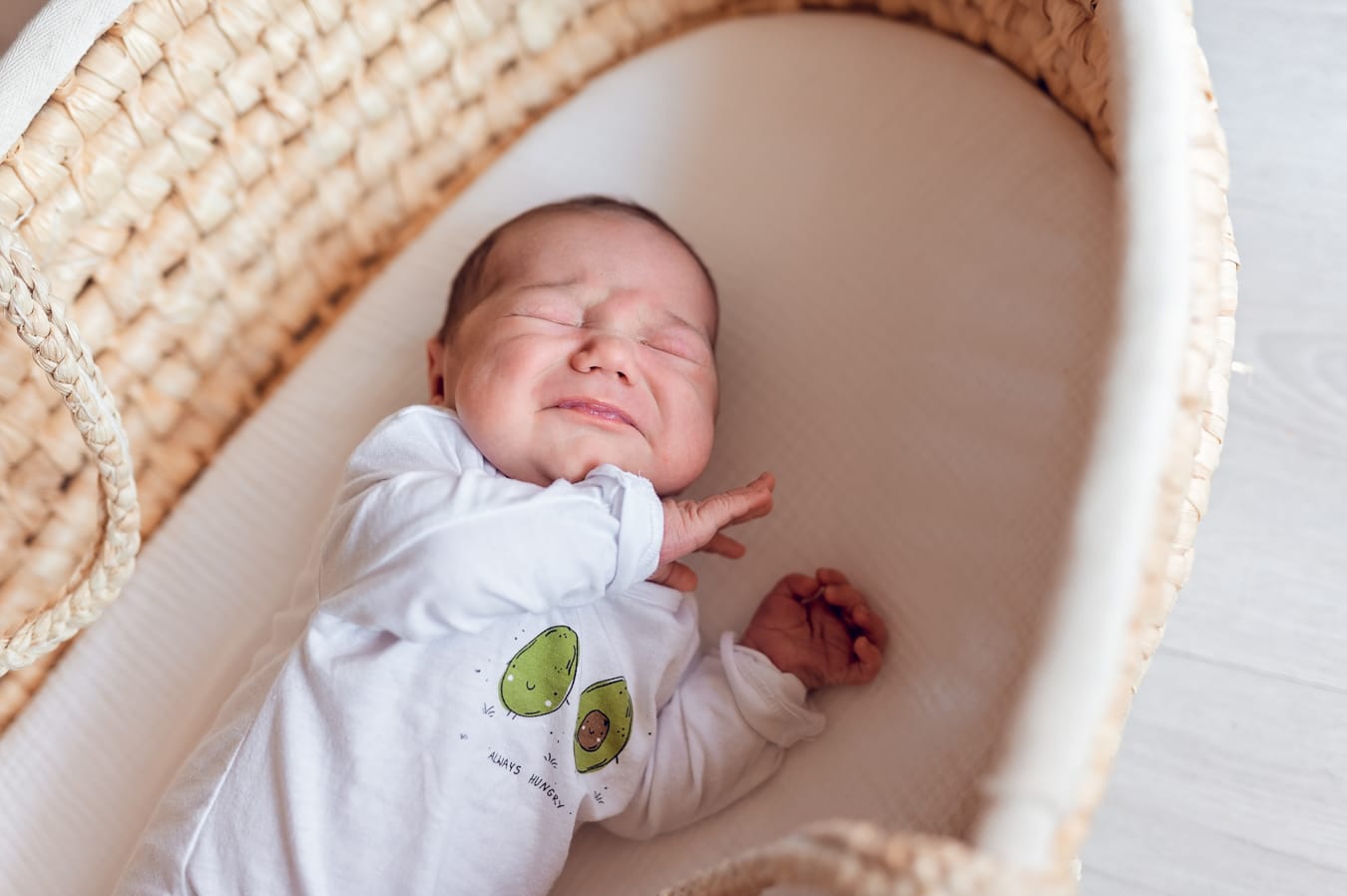 Sesja noworodkowa w domu z pakietu Brzuszek i Maluszek