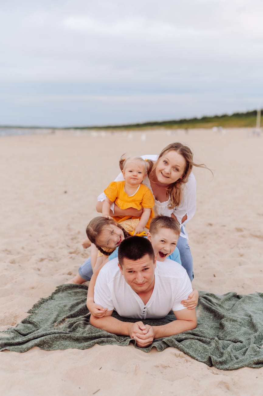 Kanapka z taty sesja rodzinna w wakacje Gdańsk